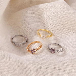 Anillo Abierto de Trébol de Cobre Chapado en Oro para Mujer Rama de Enredadera Ajustable Joyería de Moda Anillo Floral de Strass
