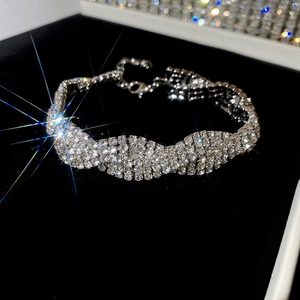 Bracelet à franges en strass argenté élégant avec cristaux scintillants pour femme