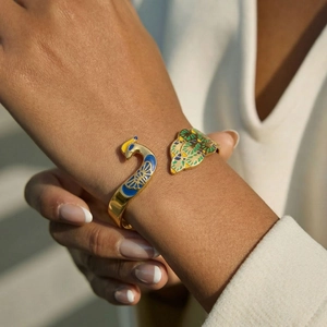 Vintage Peacock Enamel Open Bangle Stainless Steel Vacuum Plated Gold Palace Style Adjustable Hand Jewelry For Women
