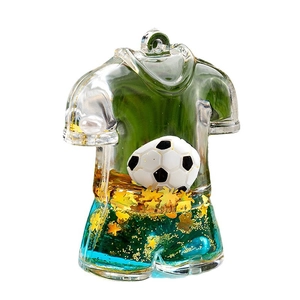 Porte-clés maillot de football avec sable mouvant liquide et paillettes d'étoiles