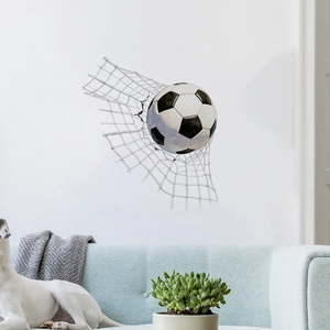 3D Fußball Wandtattoo Aufkleber durchbricht eine moderne minimalistische weiße Wohnzimmerwand