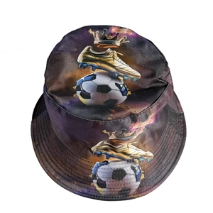 Cappello da pescatore unisex a tema calcio con scarpe da calcio dorate e corone