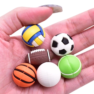 Lot de mini ballons de sport 3D comprenant football et basket en PVC souple créatif