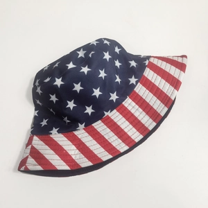 Cappello a secchiello reversibile con stampa digitale a stelle e strisce della bandiera USA