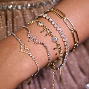 Stainless Steel Bracelet Zircon Heart Lightning Pendant Gold Plated Waterproof Hypoallergenic Elegant Jewelry Women