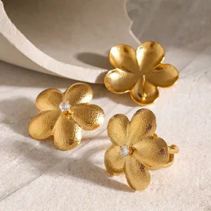 18K Gold Plated Stainless Steel Flower Stud Earrings Brushed Hammered Texture Cubic Zirconia Minimalist Ins Style For Women