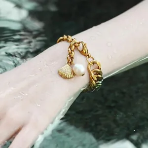Freshwater Pearl Shell Charm Bracelet 18K Gold Plated Stainless Steel Cuban Link Chain Fashion Jewelry For Women