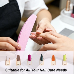 Lime à ongles rose courbée professionnelle pour façonner et polir en salon de manucure