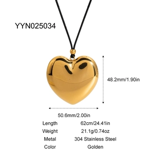 Detail of hollow 18K gold-plated stainless steel heart pendant with dimensions and specs