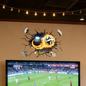 Adesivo da parete 3D con pallone da calcio fiammeggiante per decoro Coppa del Mondo 2026