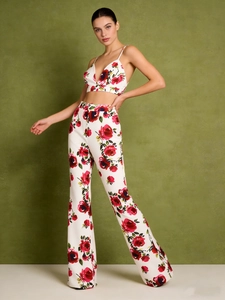 Ensemble 3 pièces imprimé floral rose avec top court et pantalon évasé chic