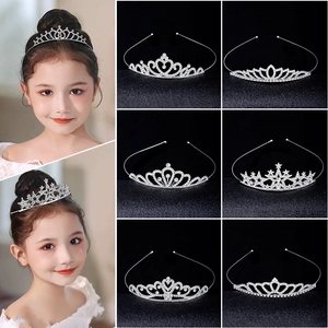 Prinzessin Tiara Krone Stirnband Versilberte Legierung Strass Kristall Herz Design Mädchen Party Aufführung Festival