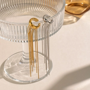 Manchettes d'oreilles minimalistes en acier inoxydable avec franges dorées et argentées