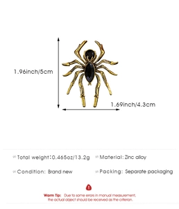 Detailed size chart for a gold and black spider brooch showing 5cm height and zinc alloy specs