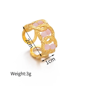 Bague chaîne dorée en acier inoxydable avec perles roses et design ouvert ajustable