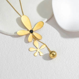 Flower Pendant Necklace 304 Stainless Steel Black Stone Inlaid Snake Chain Gold Plated Floral Design Long Sweater Chain For Women