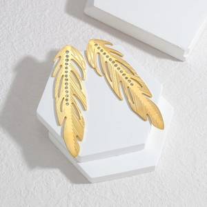 Feather Shape Dangle Earrings With Stainless Steel Earring Post Inlaid Rhinestone Gold Plated Elegant Fashion Jewelry