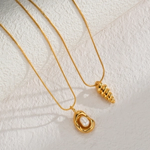 Edelstahl Anhänger Halskette Vergoldet Künstliche Perle Schnecke Spirale Unregelmäßig Französischer Retro Stil Für Damen