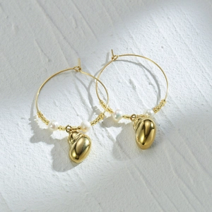 Edelstahl Creolen Mit Künstlichen Künstliche Perlen Und Goldenem Bohnenanhänger Geometrischer Minimalistischer Ins Stil Schmuck Für Frauen