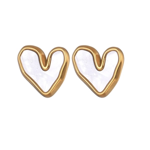 Irregular golden heart earrings with white mother-of-pearl inlay for a modern look