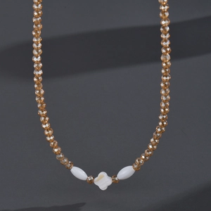 Collier De Perles Fait Main Avec Pendentif Trèfle Blanc Perles De Verre Facettées Champagne Chaîne De Clavicule Élégante