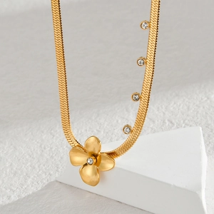 18K gold plated snake chain necklace with floral pendant and sparkling zircon accents