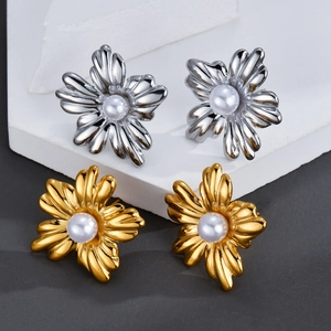 Orecchini A Lobo A Forma Di Fiore In Acciaio Inossidabile Con Perla Artificial Imitazione Petali Texturizzati Gioielli Eleganti