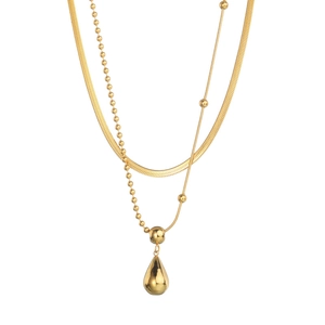 Collier double épaisseur en maille serpent dorée et perles avec pendentif goutte