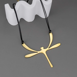 Stainless Steel Pendant Necklace Women Minimalist Geometric Dragonfly Flower Design Gold Plated Vintage Jewelry