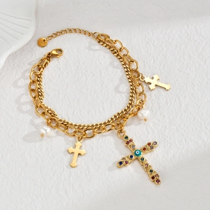 Collana a doppio strato in acciaio dorato con ciondoli a croce colorati e smaltati