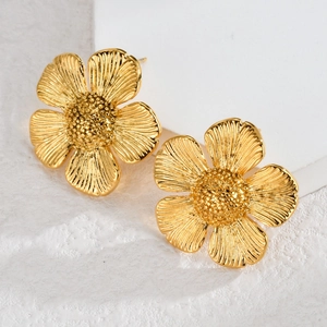 Détails de boucles d'oreilles fleurs vintage plaquées or 18K avec texture brossée