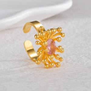 Bague vintage fleur en acier doré 18K avec zircon rose et design artistique
