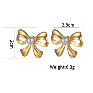Detailed specs of pearl bow earrings with 2cm height and 2.8cm width dimensions