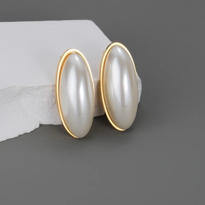 Boucles d'oreilles ovales vintage en nacre plaqué or 18k sur support pierre