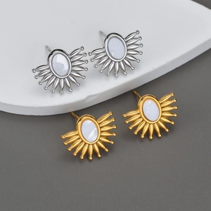 Orecchini A Lobo Con Design A Raggi Di Sole E Intarsio In Madreperla Acciaio Inossidabile Placcato Oro 18K Stile Francese Retrò Per Donne