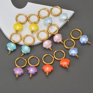 Edelstahl Creolen Mit Bunten Muschelanhängern Vergoldet Sommer Ozean Strand Stil Mode Schmuck Für Frauen