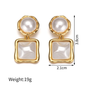 Vintage geometric gold earrings with pearl inlays and size measurement details