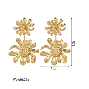 Vintage 18K gold plated stainless steel daisy flower drop earrings 6.3cm x 4.1cm