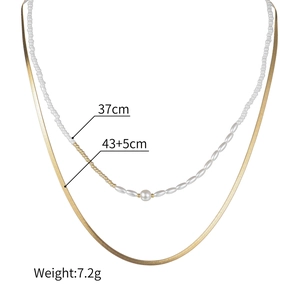 Double-layered gold blade chain and white beaded pearl necklace, length 37cm and 43+5cm