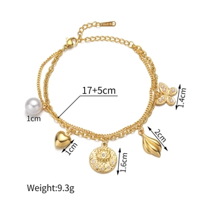 Pulsera de doble capa de acero dorado con colgantes de corazón, mariposa y sol