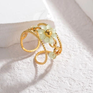 Anello aperto fatto a mano con fiore di perline in acciaio inossidabile dorato