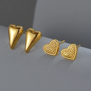 Vergoldete Herzohrstecker Aus Edelstahl Süßer Feenstil Minimalistischer Modeschmuck Für Frauen