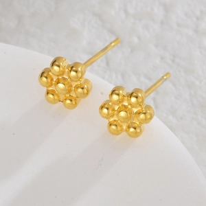Minimalist 18K gold plated geometric flower stud earrings with beaded petal design