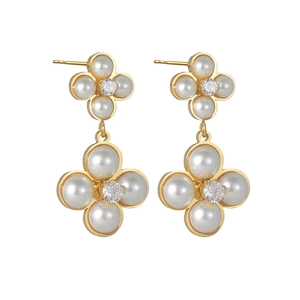 Elegant gold-plated four-leaf clover drop earrings with white pearls and zircons