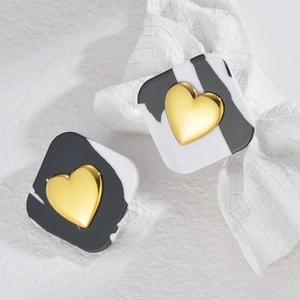 Retro geometric coffee square stud earrings with golden heart detail and marble texture