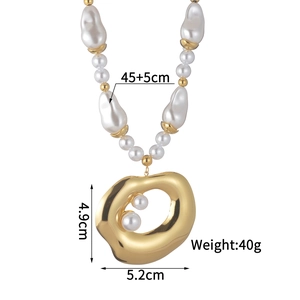 Irregular golden ring pendant necklace with white pearls, size 5.2x4.9cm and 45cm chain