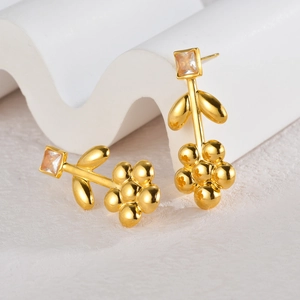 Boucles d'oreilles fleur en acier inoxydable plaqué or 18K avec zircon carré