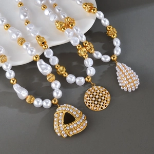 Artificial Pearl Stainless Steel Necklace Butterfly Heart Ginkgo Leaf Pendant French Retro Elegant Jewelry For Women Luxury