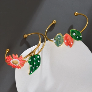 Vintage Enamel Sunflower Leaf Stainless Steel Open Cuff Bracelet With Imitation Artificial Pearls Floral Jewelry For Women
