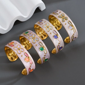 Vintage Enamel Flower Cuff Bracelet Stainless Steel Retro Open Bangle For Women Elegant Floral Jewelry